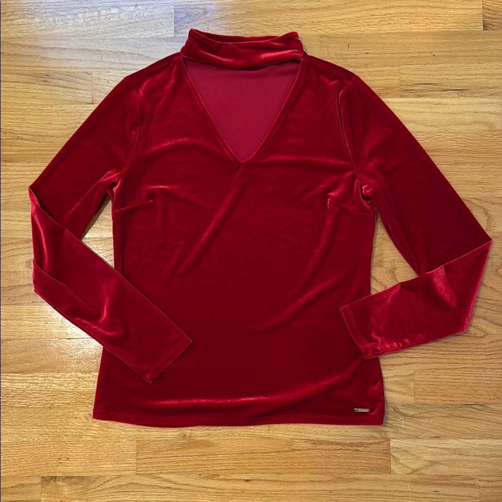 Tahari Elegant Bold Red Velvet V-Neck with Collar  Long Sleeve Blouse